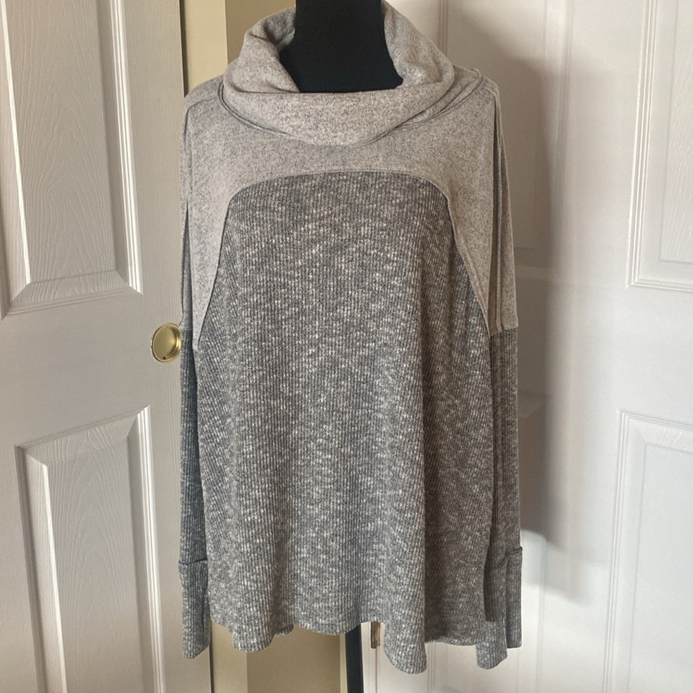 Nwt Davi & Dani Solid Ribbed Turtleneck Long Slee… - image 3